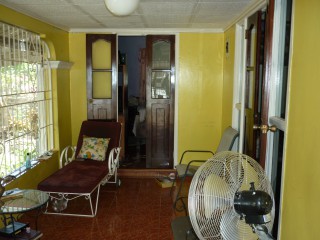 Kingston 10, Kingston / St. Andrew, Jamaica - House for Sale